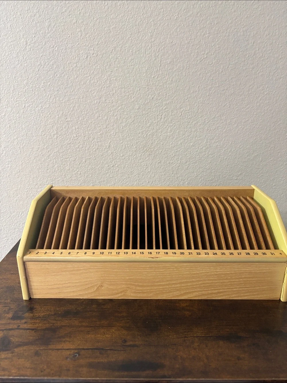 Vintage 31+ Day Wooden Desktop Bill Mail  Correspondence Organizer Natural Wood